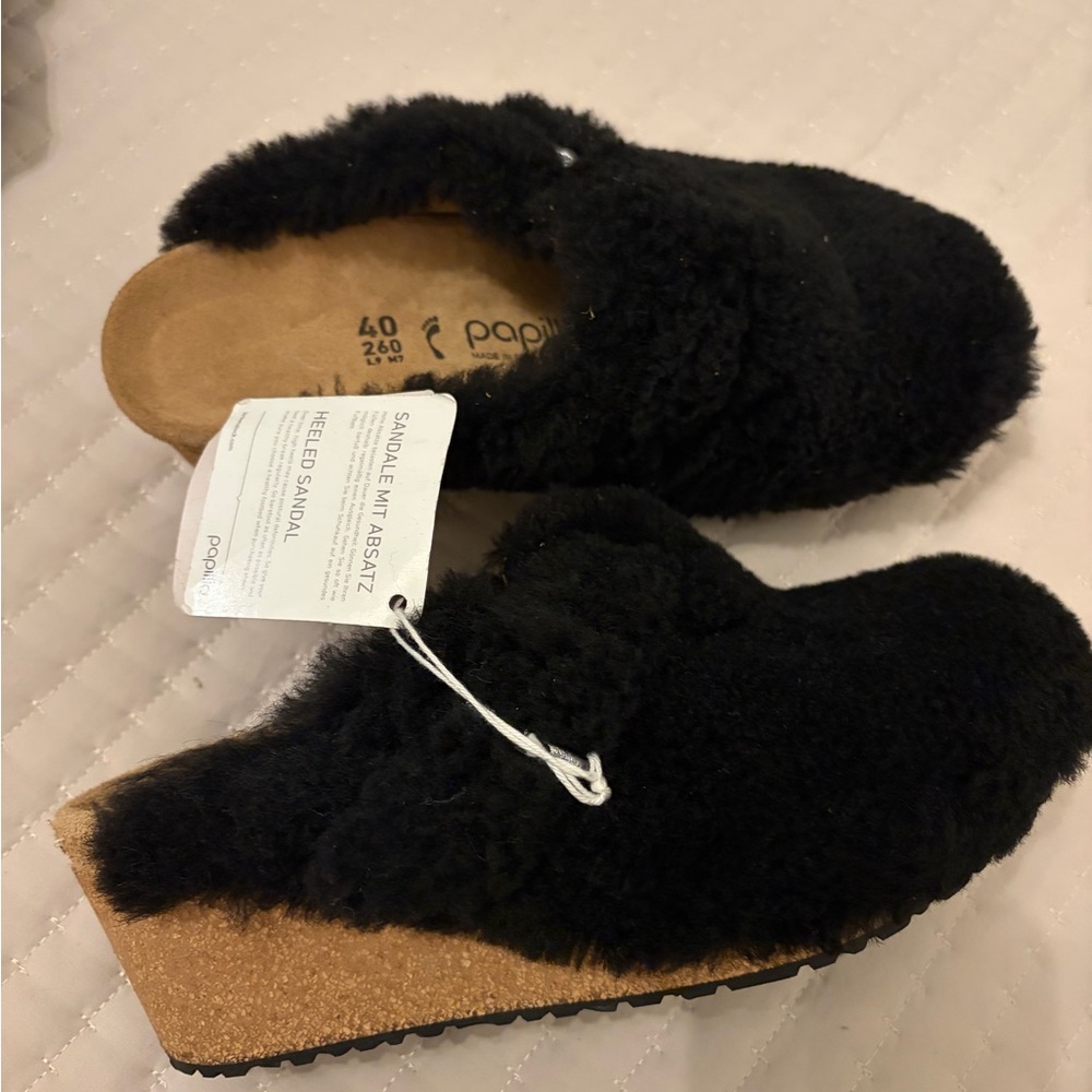 Papillio by Birkenstock Fanny Teddy wedge clog in black shearling size 9 US New